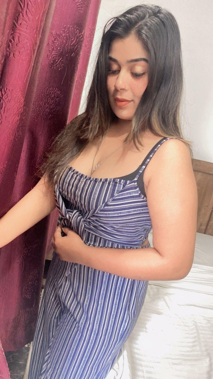  call girls service in Kamala Nagar